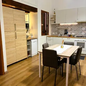 https://casa-di-silvia.sicilyhotelsitaly.net