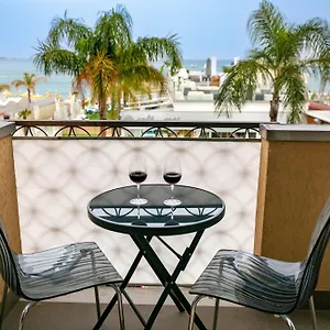 https://il-balcone-sul-mare.sicilyhotelsitaly.net